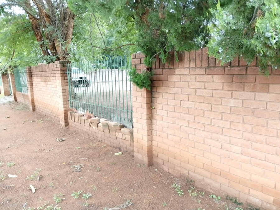 5 Bedroom Property for Sale in Roosheuwel North West